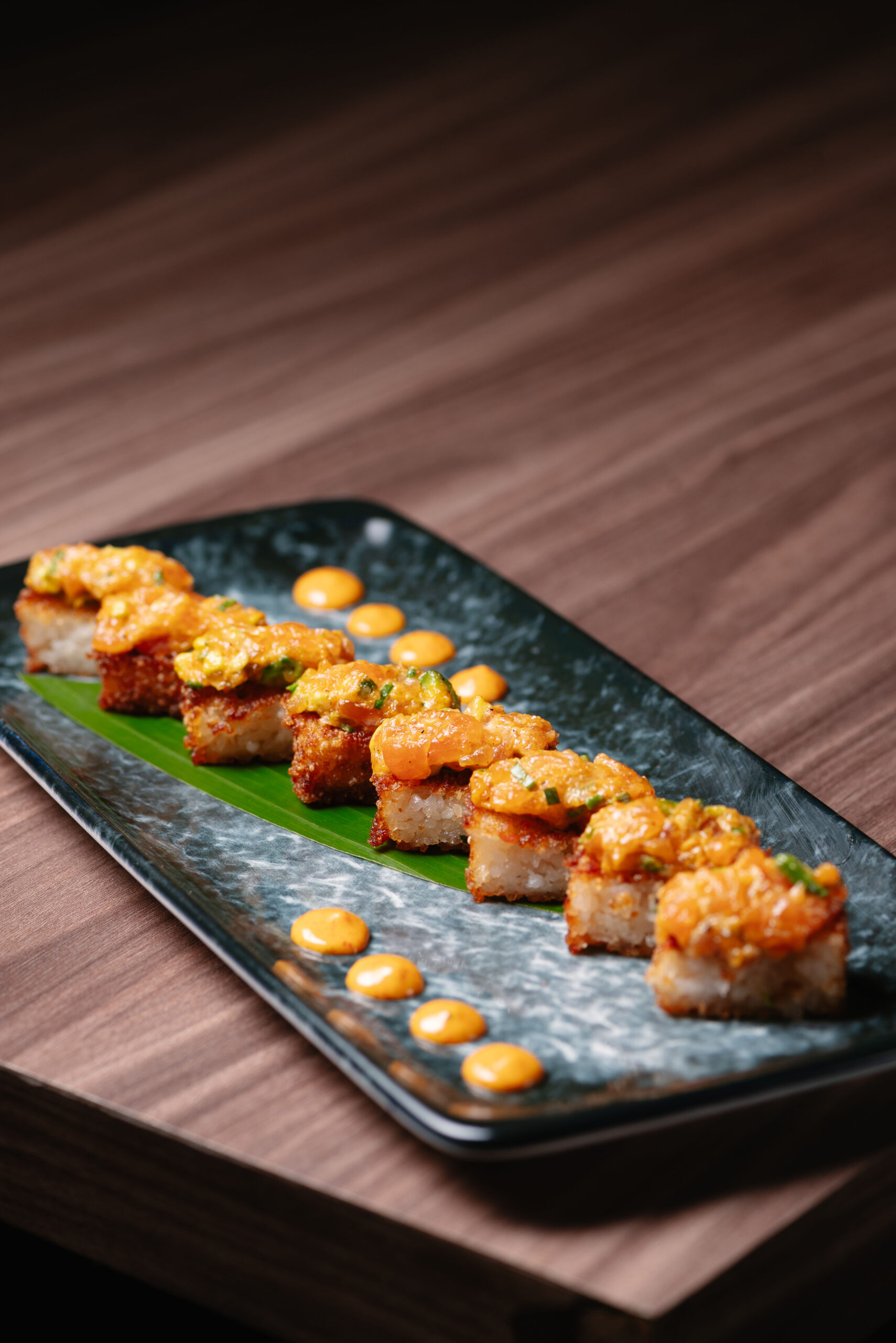 Crispy rice de salmón