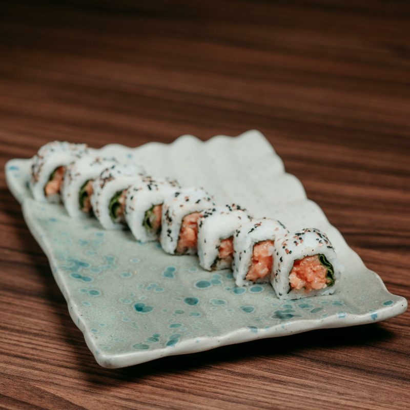 spicy salmon roll spicy salmon roll